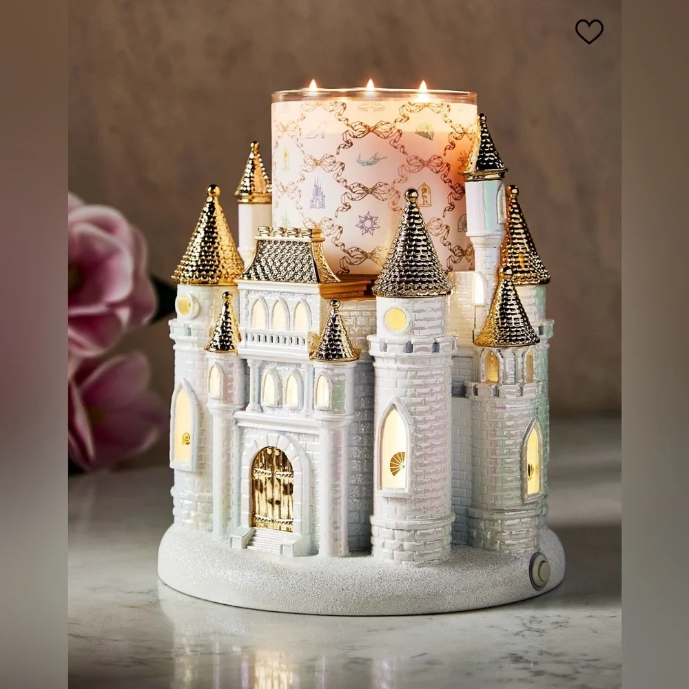 NEW 2026 Bath & Body Works Disney Princess Light Up Castle 3-Wick Candle Holder - Picture 9 of 11